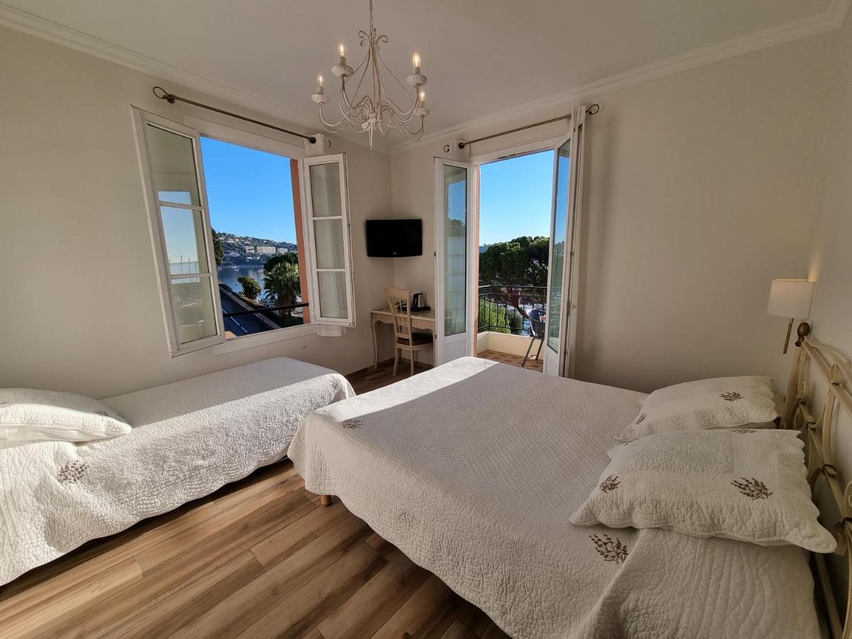 Hotel De La Darse 2*